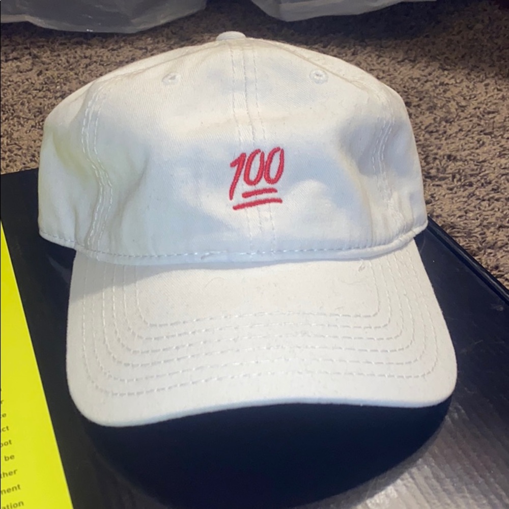 White dad cap
